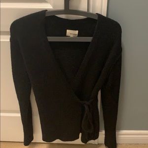 Aritzia sweater